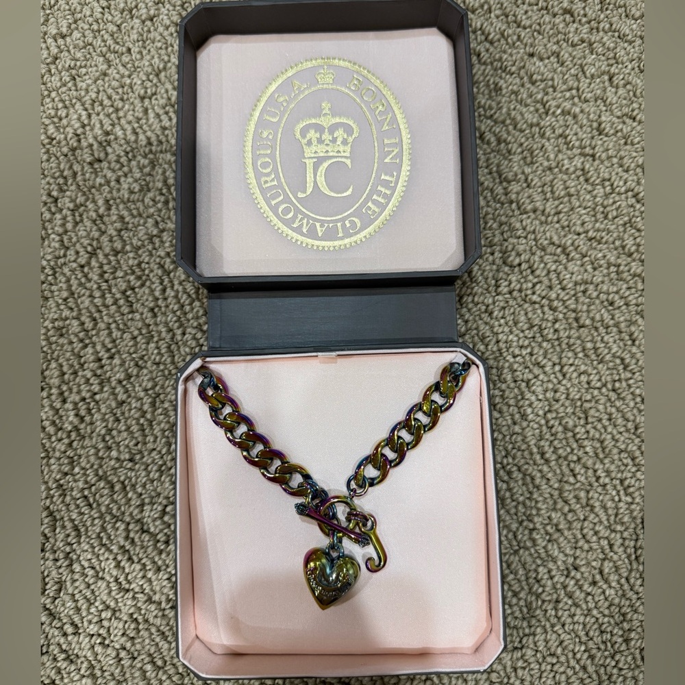 VINTAGE JUICY COUTURE Y2K IRIDESCENT RAINBOW CHARM NECKLACE HEART- VERY RARE